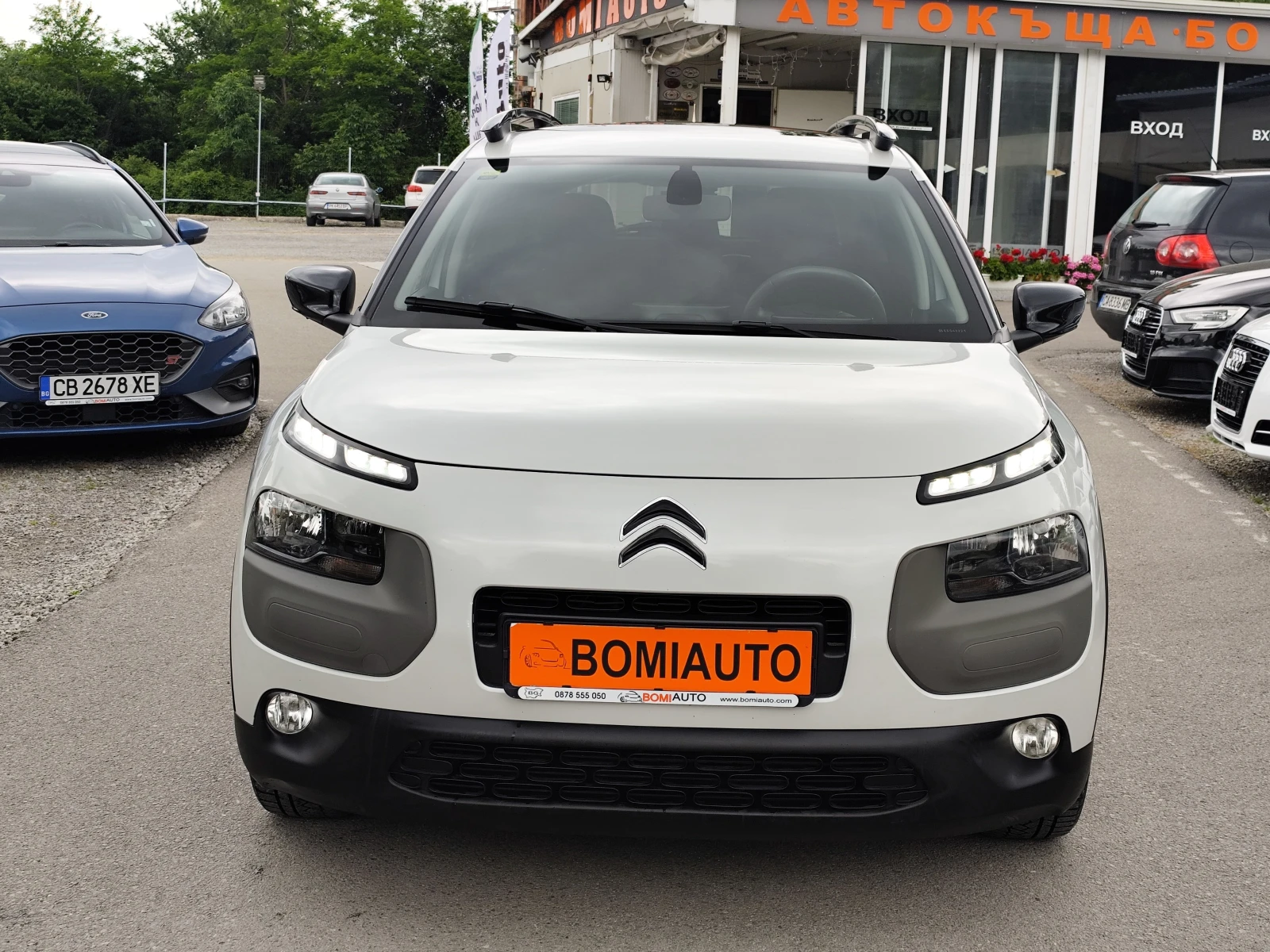 Citroen C4 Cactus 1.2i* EURO-5B* LED* ПАНОРАМА* NAVI*  - изображение 2