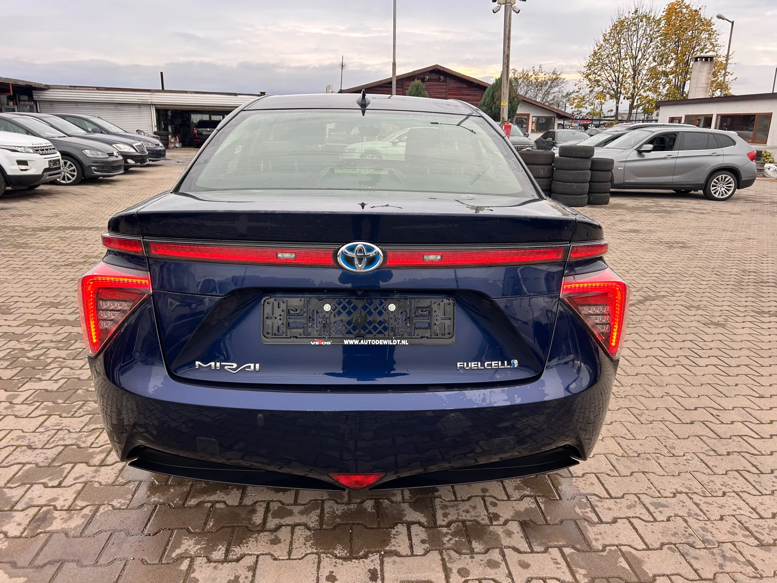 Toyota Mirai FUELCELL AVTOMAT/NAVI/KAMERA EURO 6 - изображение 7