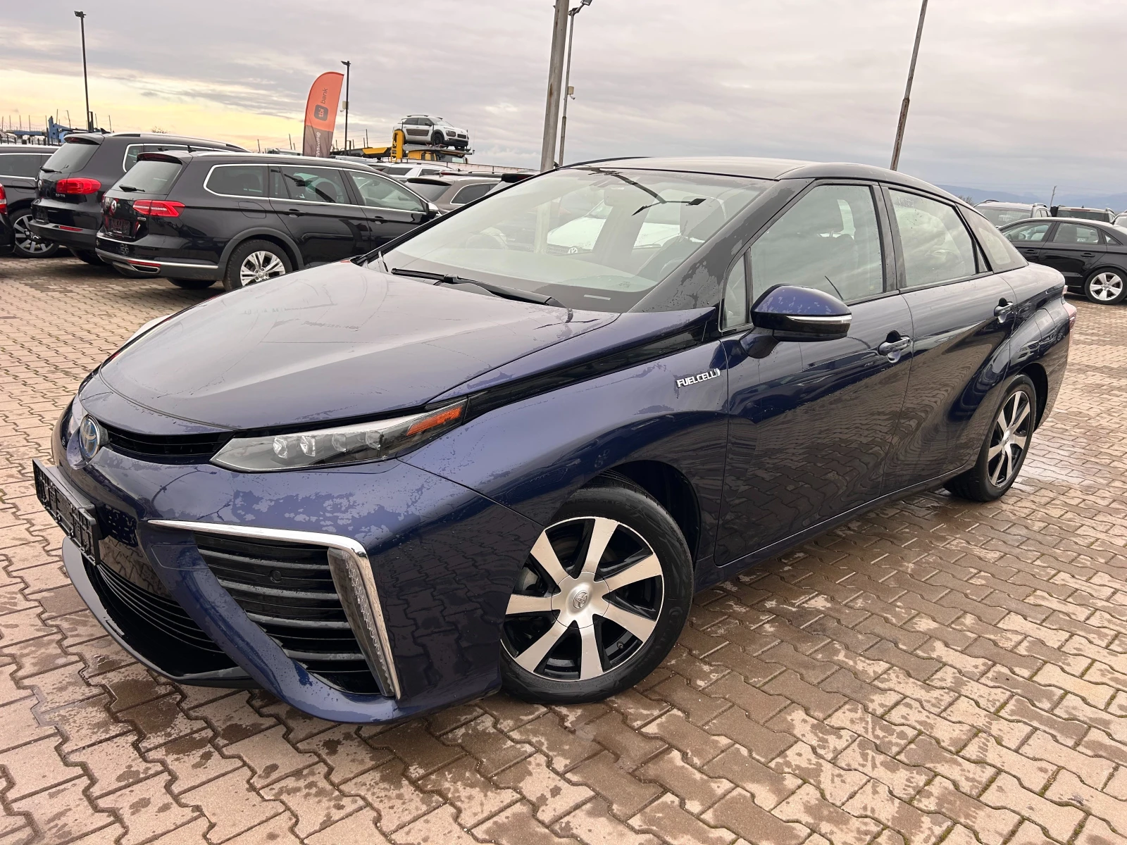 Toyota Mirai FUELCELL AVTOMAT/NAVI/KAMERA EURO 6 | Mobile.bg   1