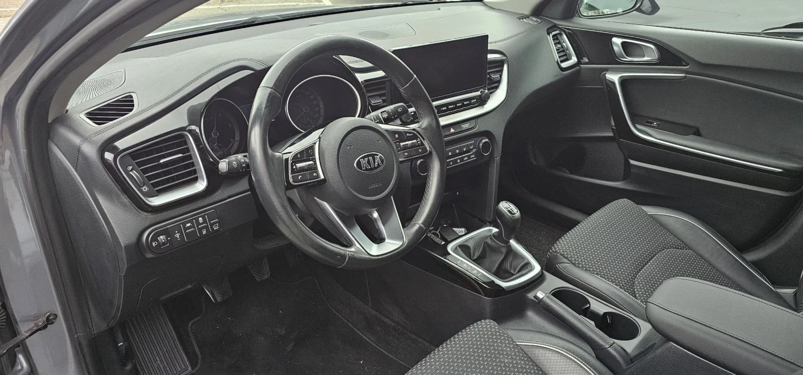 Kia Ceed 1.6CRDI ������ ������ ������  | Mobile.bg � ����������� 12