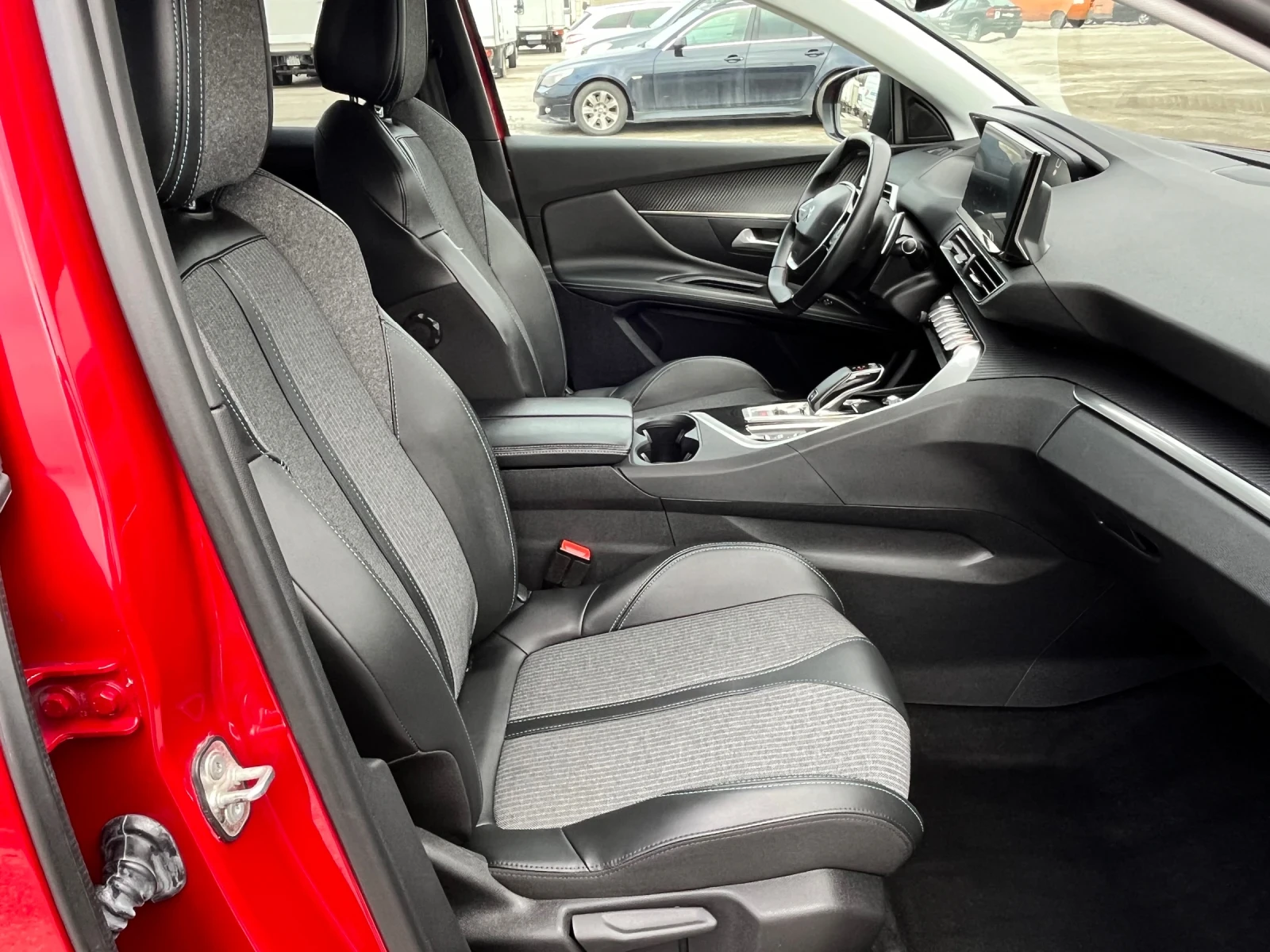 Peugeot 3008 1.5 HDI Allure EAT8 | Mobile.bg � ����������� 9