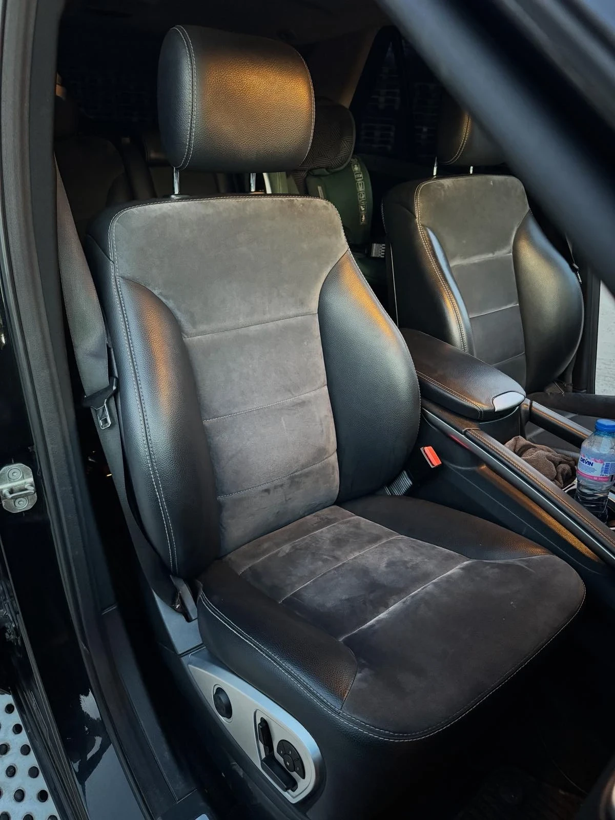 Mercedes-Benz ML 550, снимка 9 - Автомобили и джипове - 53684151