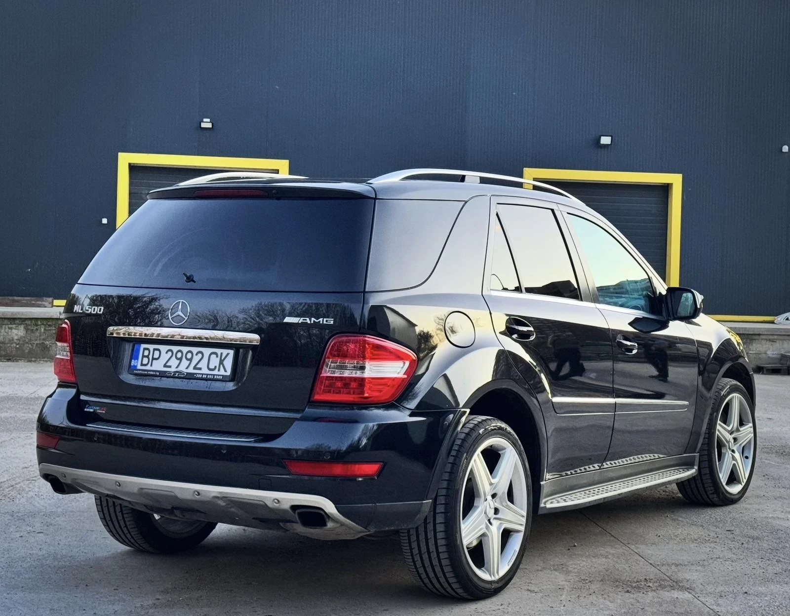 Mercedes-Benz ML 550, снимка 5 - Автомобили и джипове - 53684151