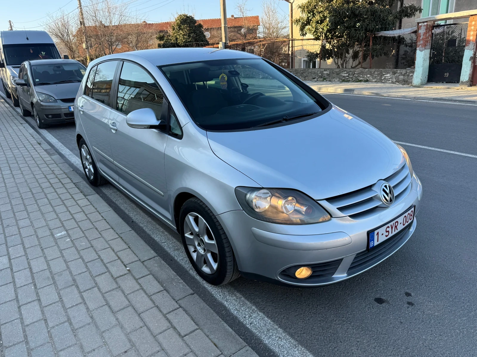 VW Golf Plus 1.9 tdi, снимка 2 - Автомобили и джипове - 53748189