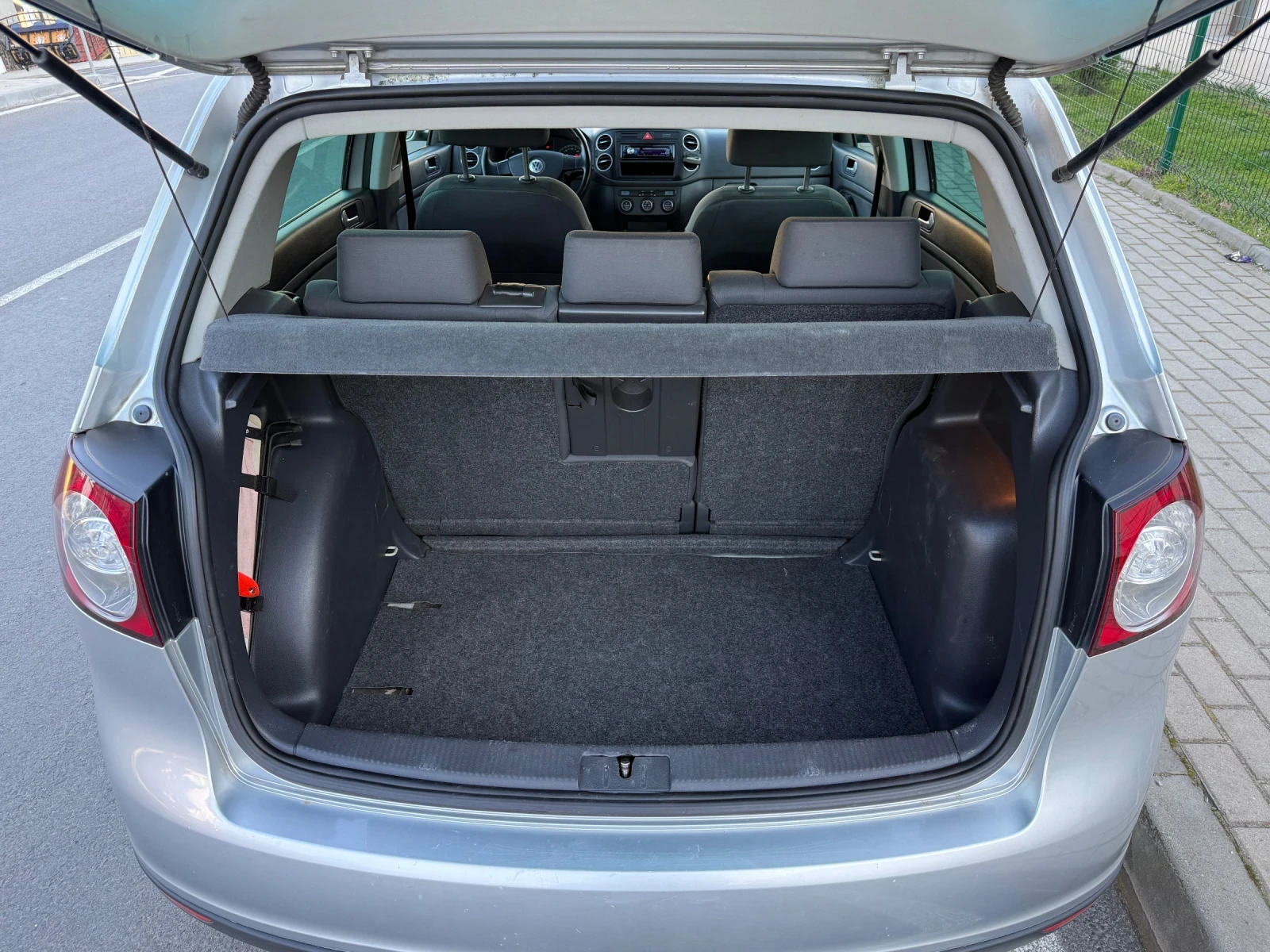 VW Golf Plus 1.9 tdi, снимка 12 - Автомобили и джипове - 53748189