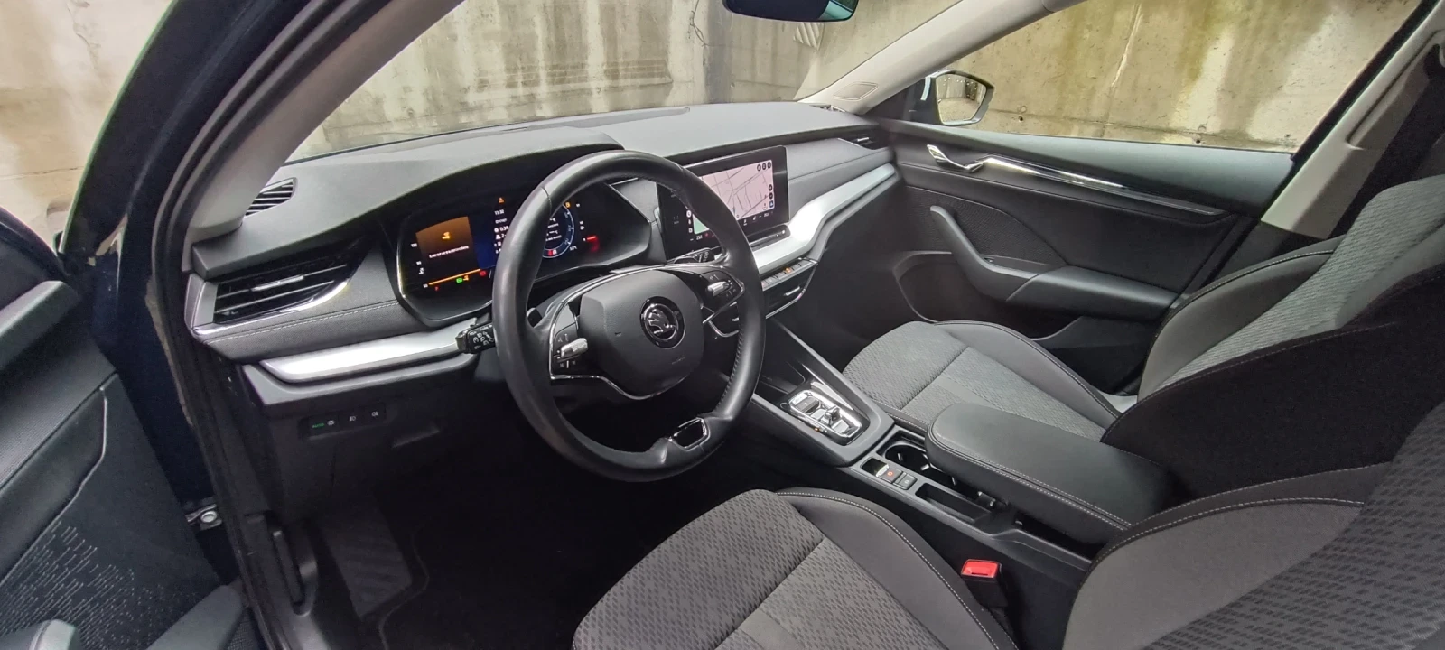 Skoda Octavia 2.0TDI/150к.с/4x4/Edition/Фабрична Гаранция, снимка 10 - Автомобили и джипове - 53850008