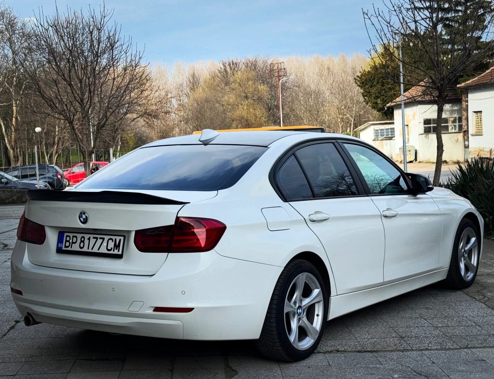 BMW 318 D, снимка 9 - Автомобили и джипове - 53905868