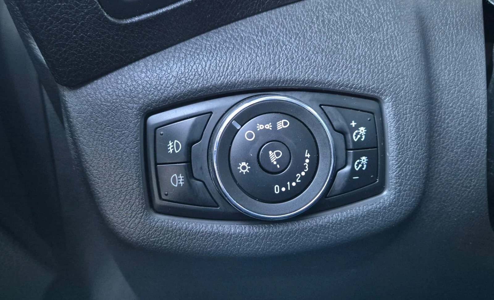 Ford Connect, снимка 15 - Автомобили и джипове - 53908205