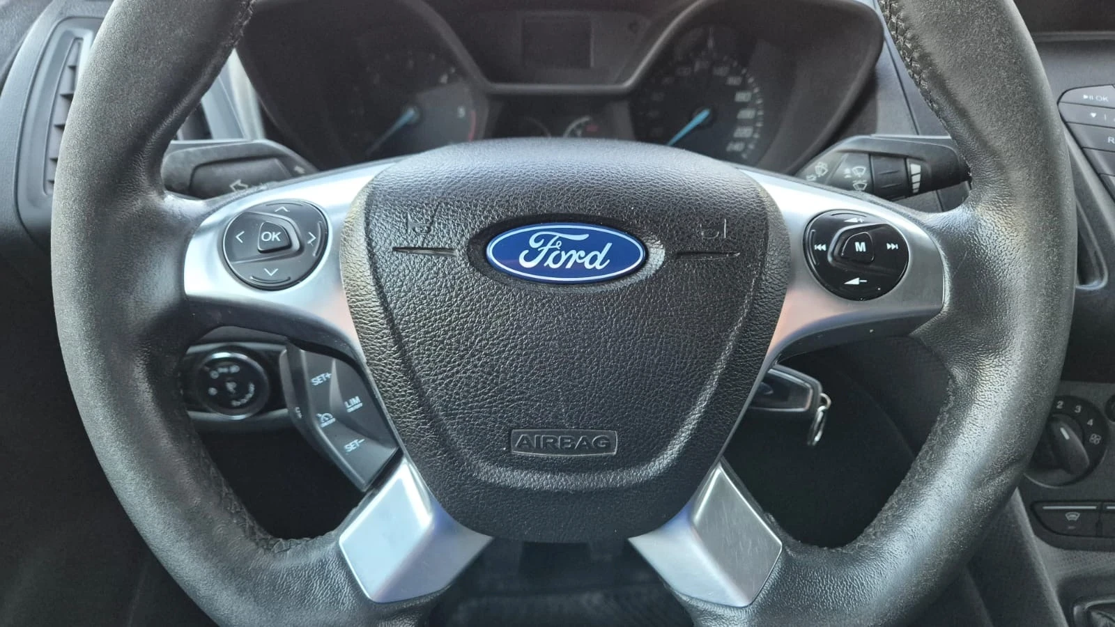 Ford Connect, снимка 12 - Автомобили и джипове - 53908205