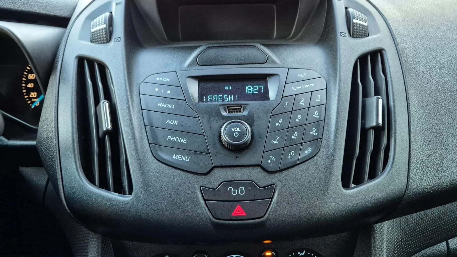 Ford Connect, снимка 11 - Автомобили и джипове - 53908205