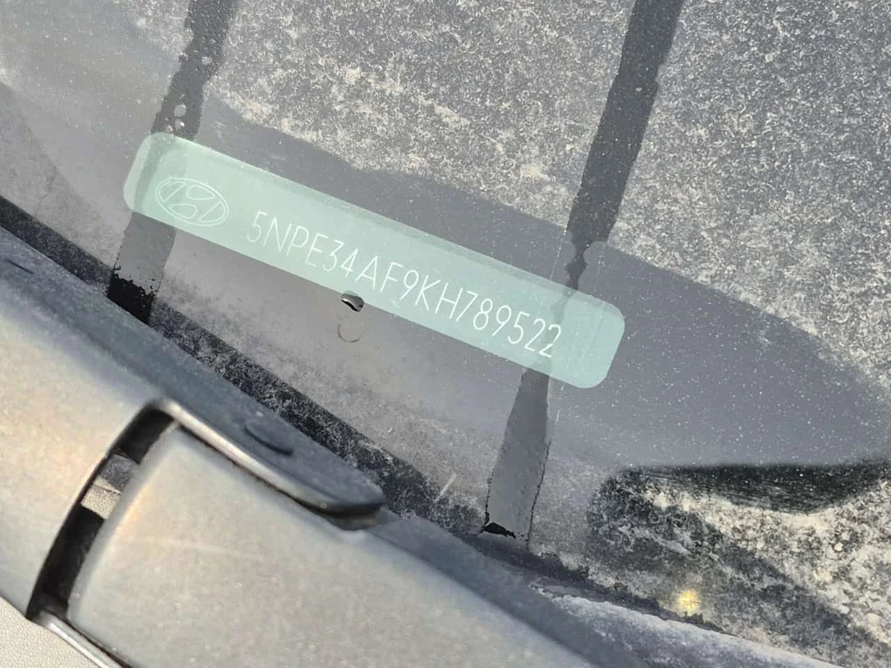 Hyundai Sonata * ESSENTIAL * CARFAX * ШИБИДАХ * КАМЕРА * , снимка 17 - Автомобили и джипове - 53915735