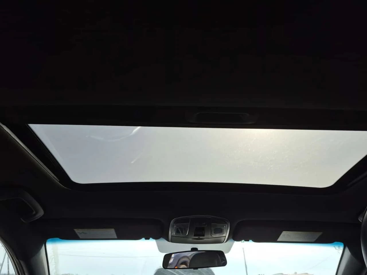 Hyundai Sonata * ESSENTIAL * CARFAX * ШИБИДАХ * КАМЕРА * , снимка 12 - Автомобили и джипове - 53915735