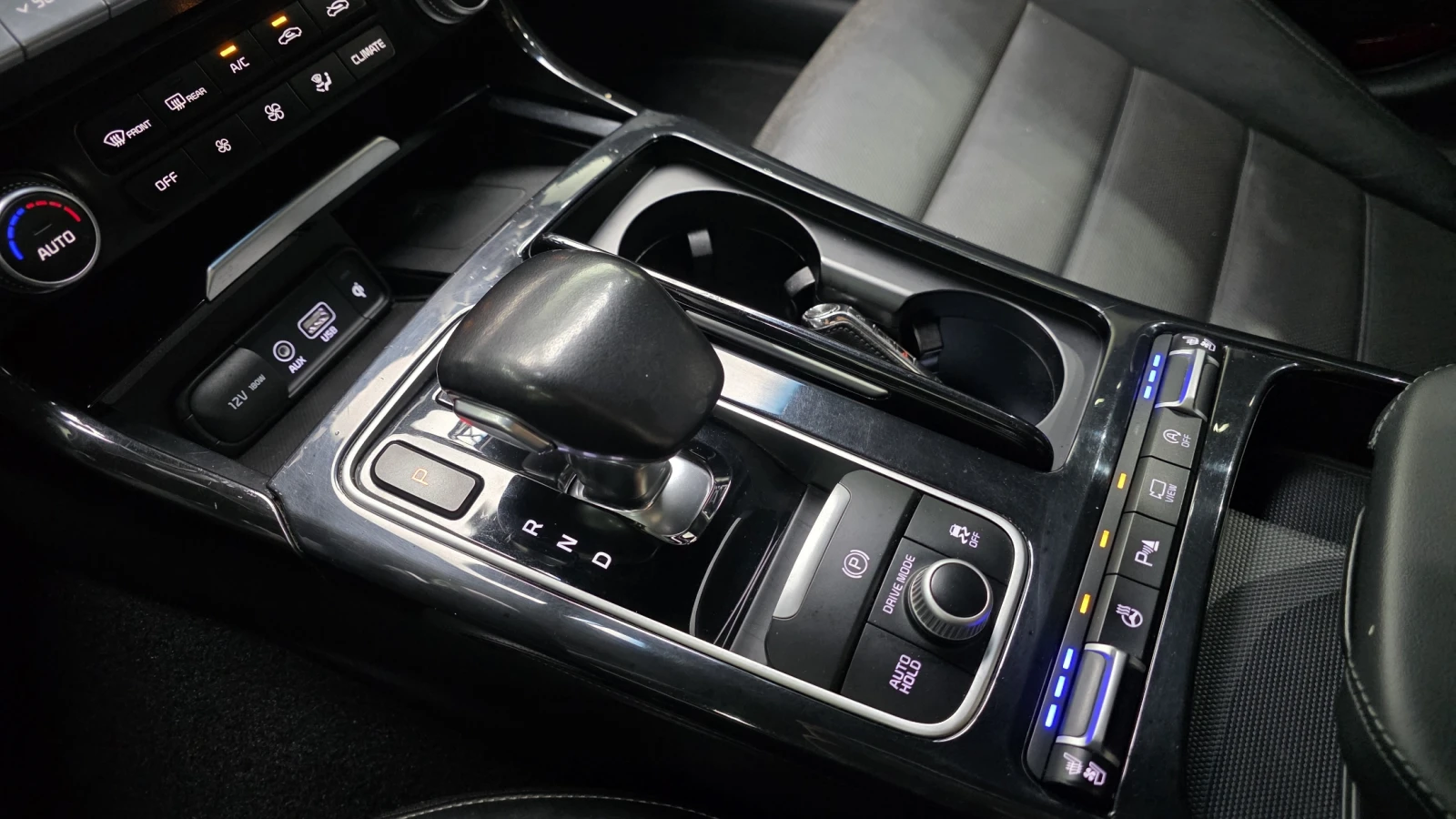 Kia Stinger 2.0T 2WD PLATINUM autogeorge.com, снимка 8 - Автомобили и джипове - 54121509