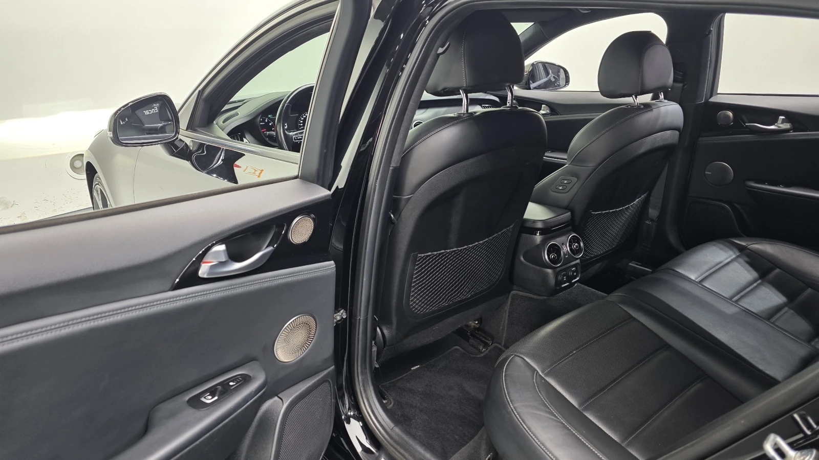 Kia Stinger 2.0T 2WD PLATINUM autogeorge.com, снимка 16 - Автомобили и джипове - 54121509