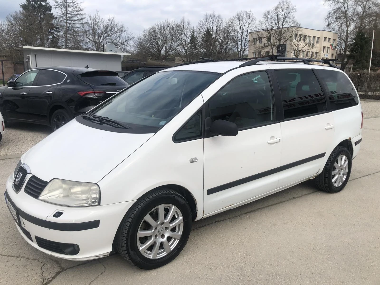 Seat Alhambra 1.9TDI AVTOMAT, снимка 2 - Автомобили и джипове - 54154734