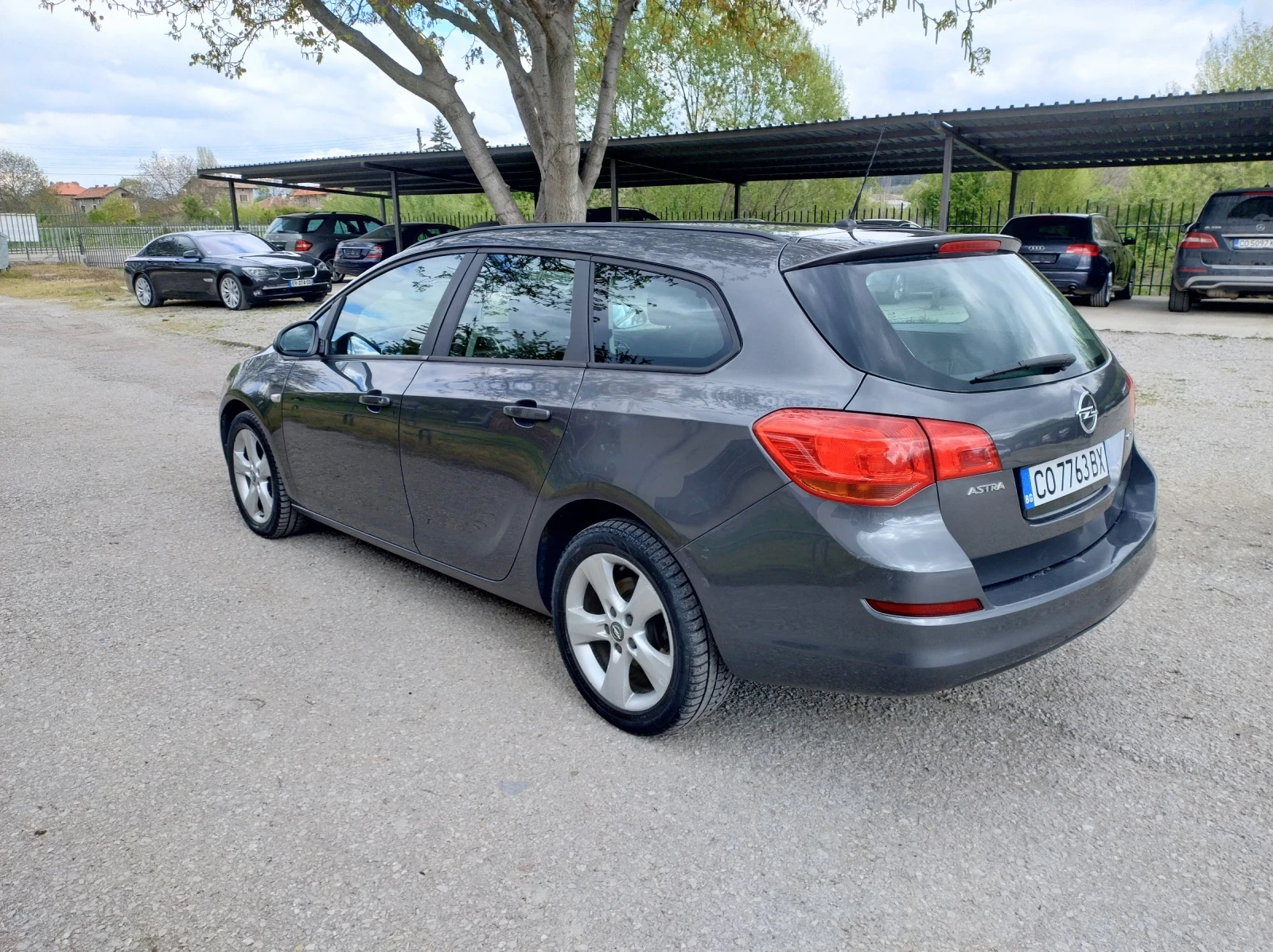 Opel Astra 1.7 CDTI SPORT TOURER , снимка 4 - Автомобили и джипове - 54395995