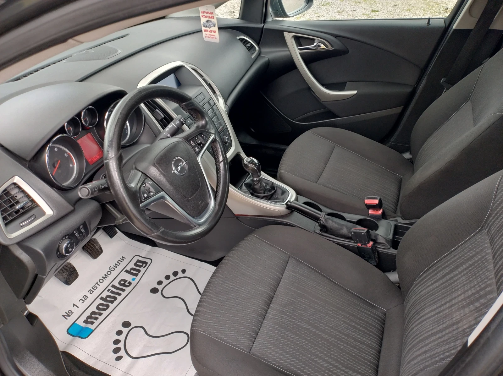 Opel Astra 1.7 CDTI SPORT TOURER , снимка 8 - Автомобили и джипове - 54395995