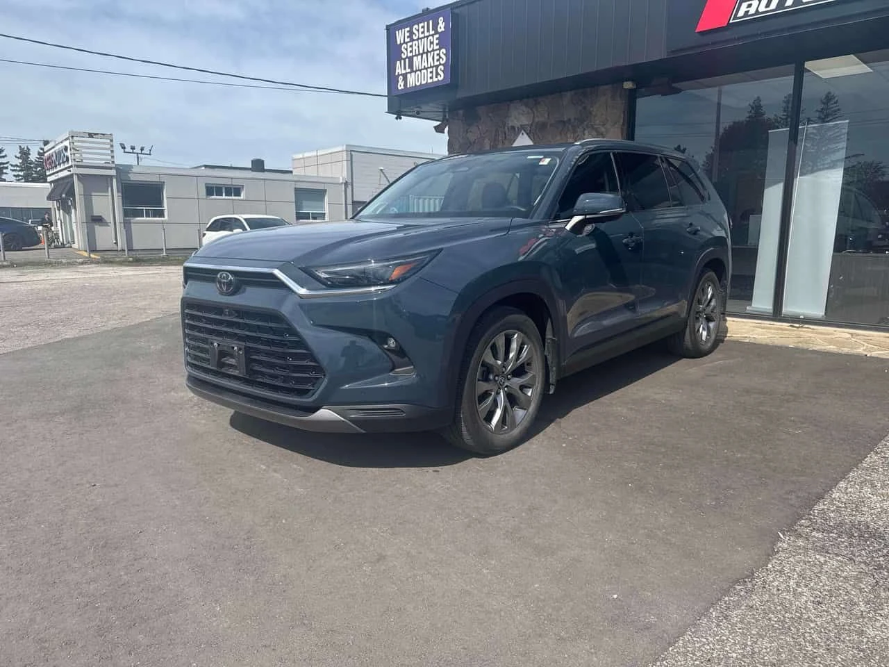 Toyota Grand Highlander * ОБДУХВАНЕ * KEYLESS * PANO * JBL * CARFAX, снимка 14 - Автомобили и джипове - 54569302