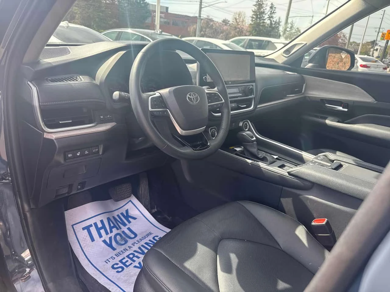 Toyota Grand Highlander * ОБДУХВАНЕ * KEYLESS * PANO * JBL * CARFAX, снимка 5 - Автомобили и джипове - 54569302