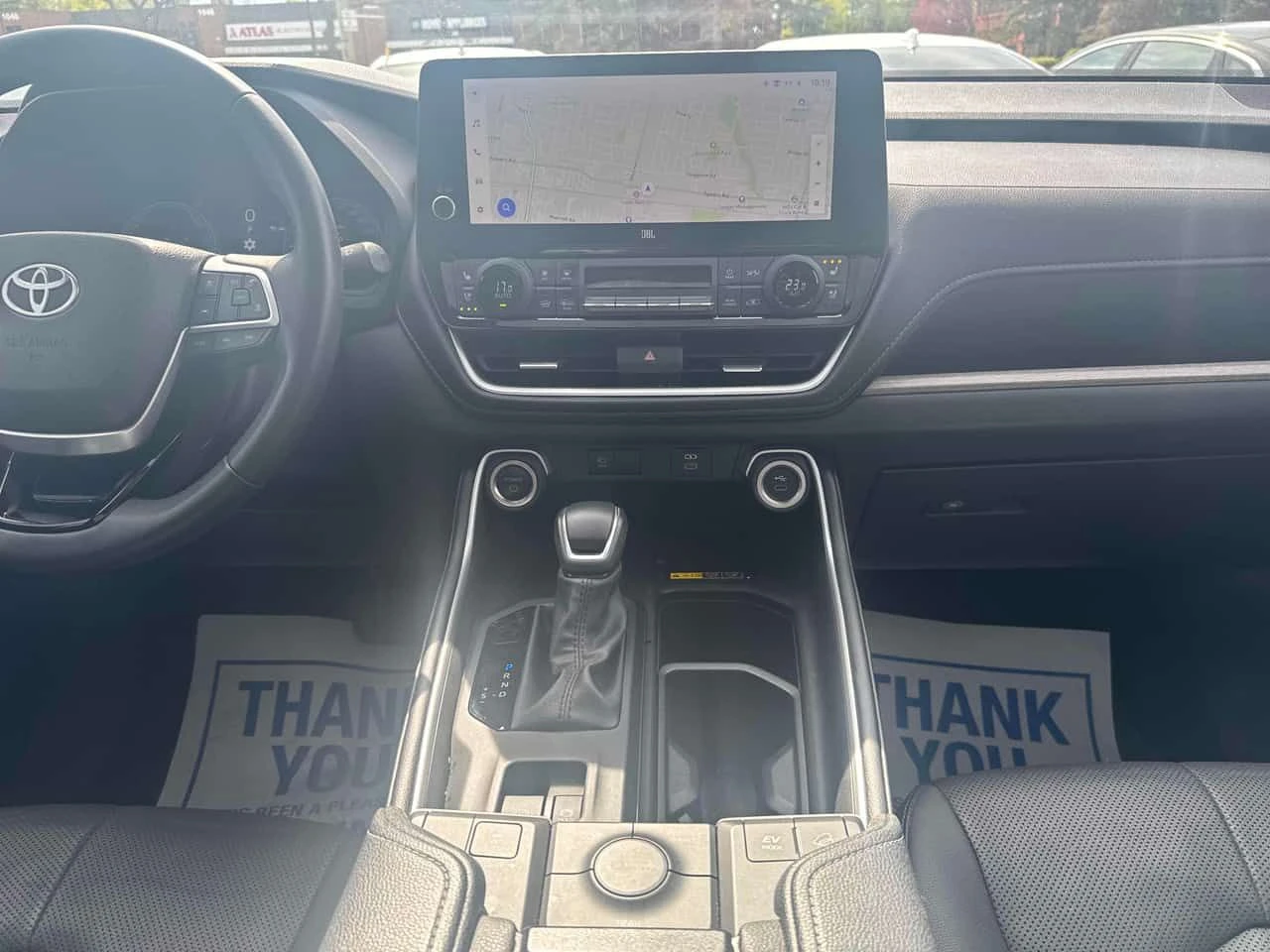Toyota Grand Highlander * ОБДУХВАНЕ * KEYLESS * PANO * JBL * CARFAX, снимка 9 - Автомобили и джипове - 54569302