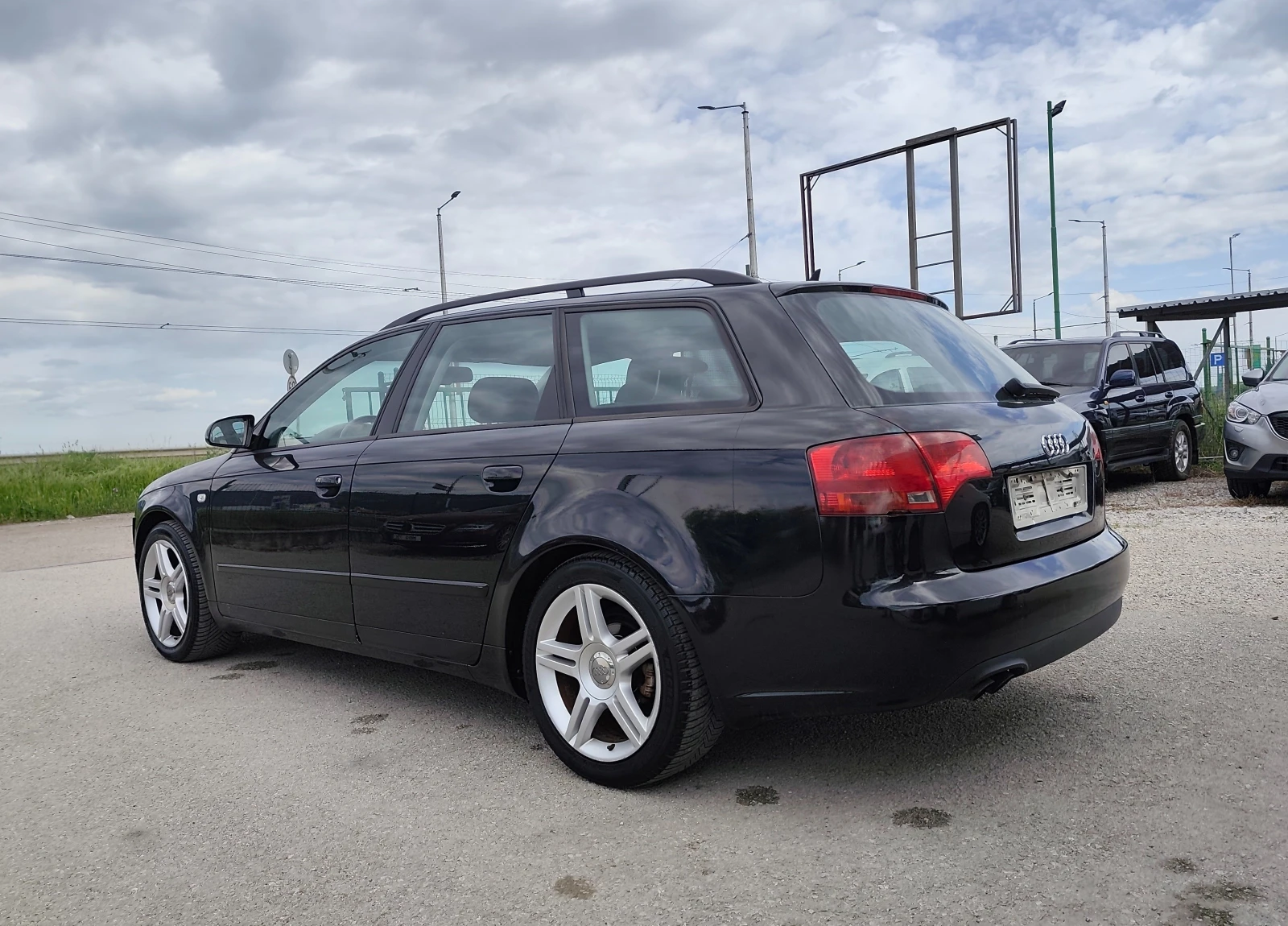 Audi A4 2.0TDI Italia 140кс НАВИГАЦИЯ, снимка 7 - Автомобили и джипове - 54621173