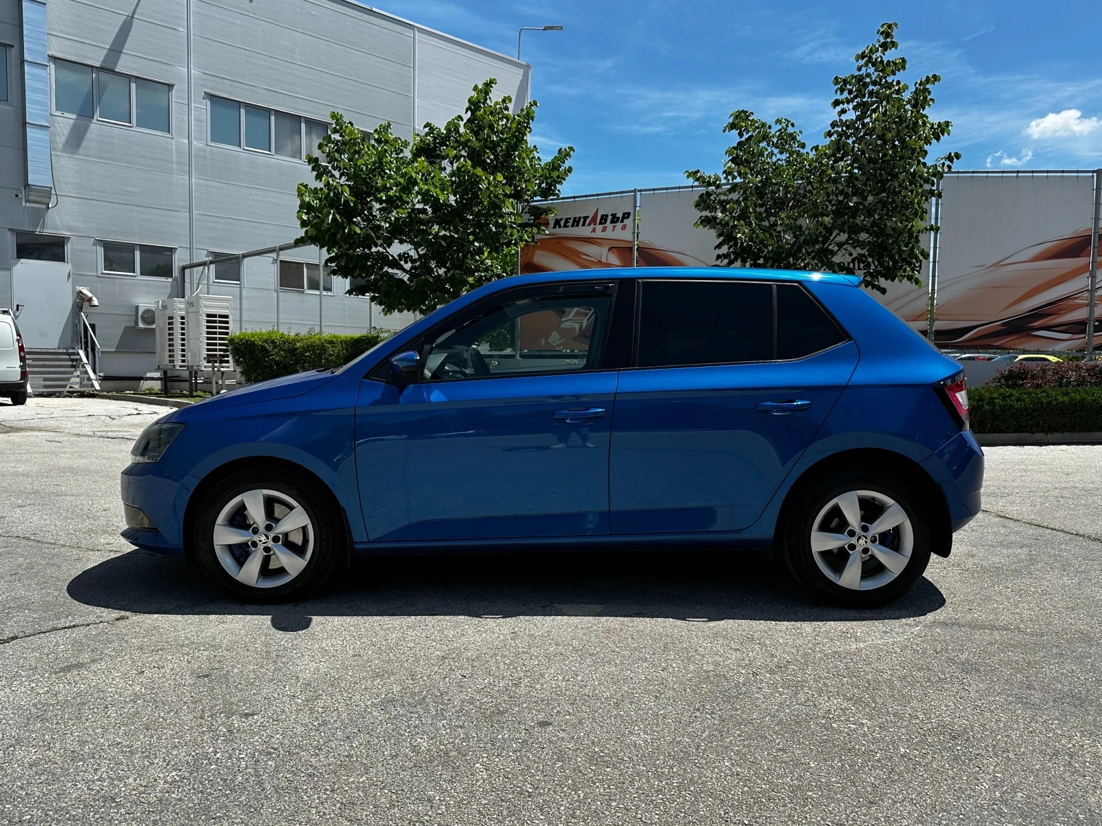 Skoda Fabia Автоматик/От България/ГАРАНЦИЯ, снимка 2 - Автомобили и джипове - 54836276
