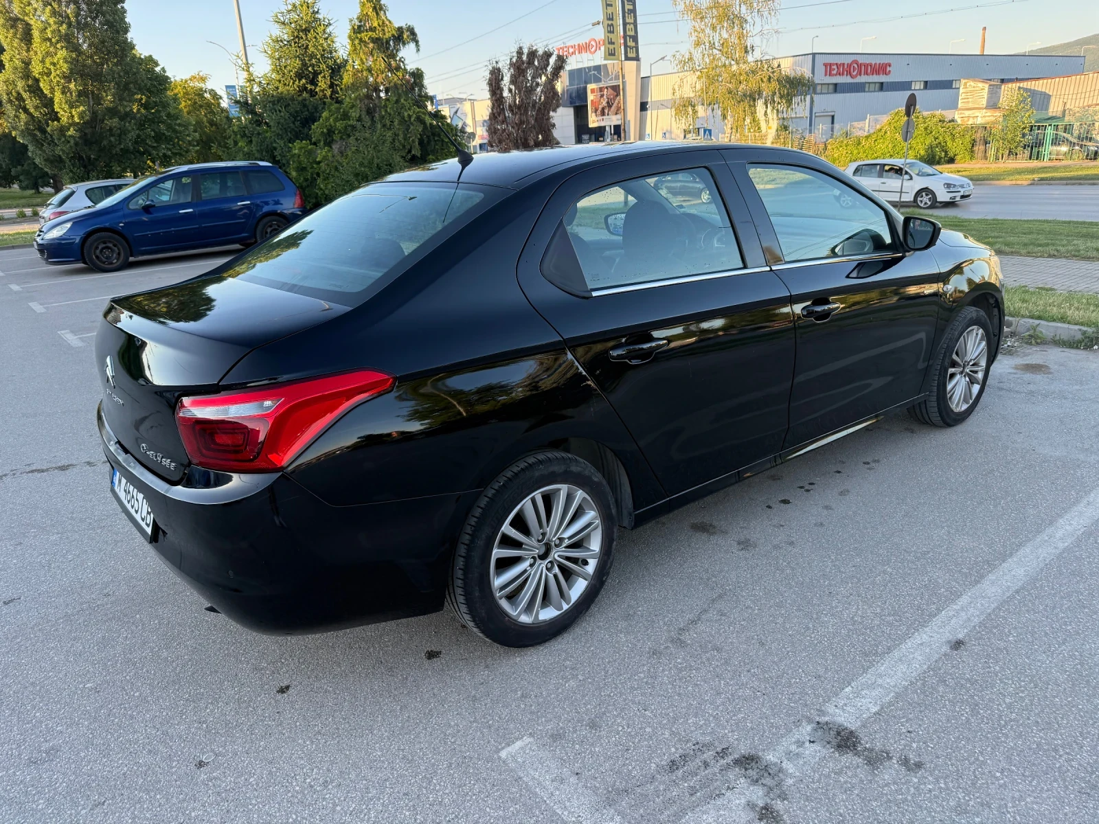 Citroen C-Elysee 1.6 LPG, снимка 4 - Автомобили и джипове - 55081744