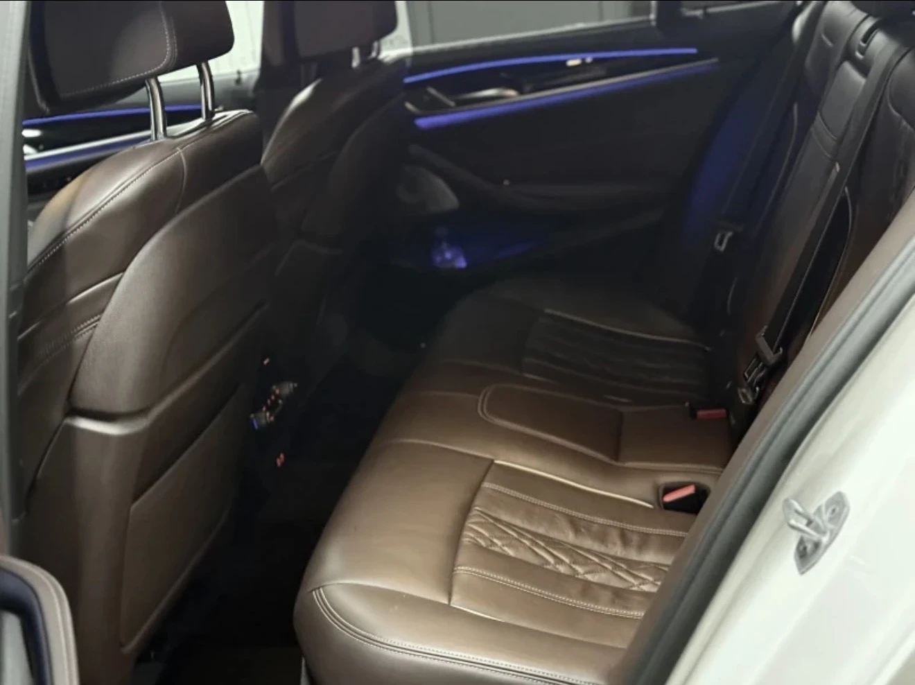 BMW 550 M550i, снимка 12 - Автомобили и джипове - 55086598