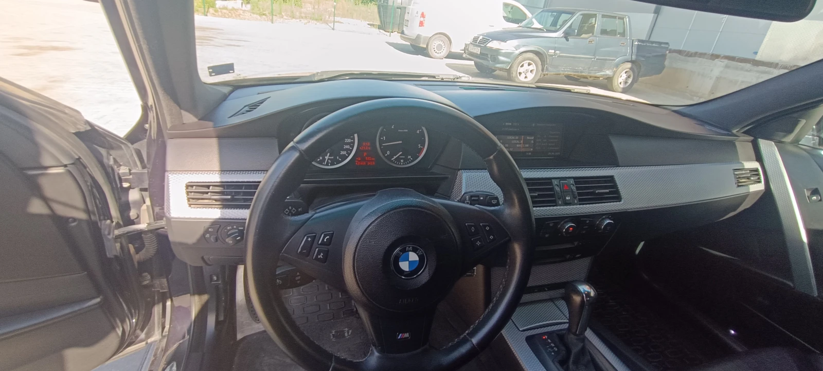 BMW 530, снимка 16 - Автомобили и джипове - 55092397