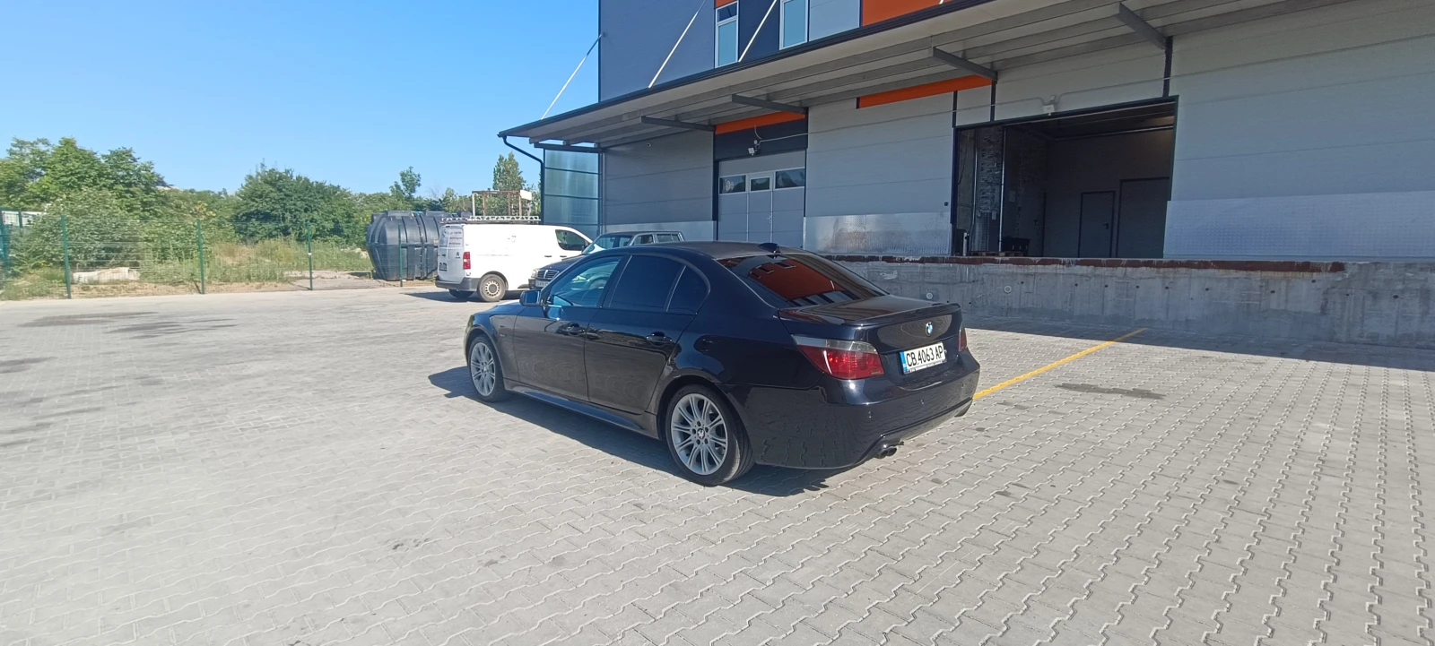 BMW 530, снимка 14 - Автомобили и джипове - 55092397