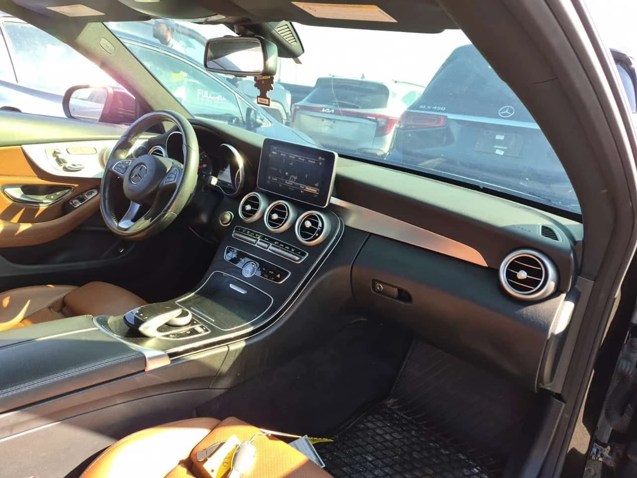 Mercedes-Benz C 300 АМГ ПАКЕТ/CARFAX/360/ПАНО/ПОДГРЕВ/, снимка 10 - Автомобили и джипове - 55566630