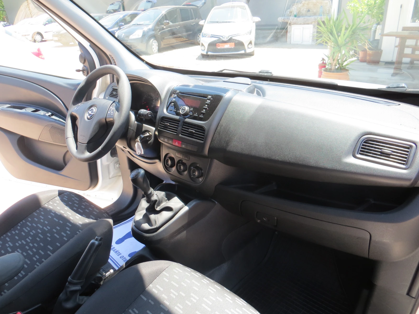 Opel Combo 1.3ecoFlex-Сервизна история!, снимка 16 - Автомобили и джипове - 55846733