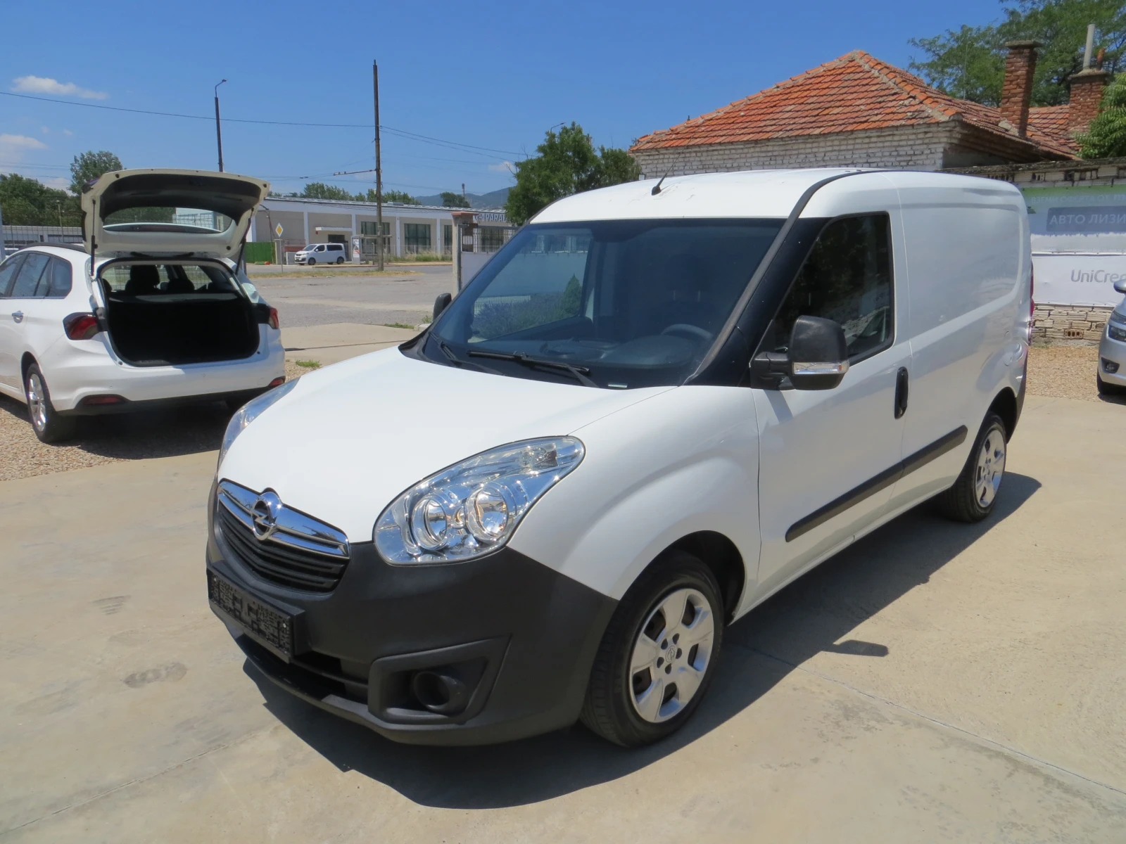 Opel Combo 1.3ecoFlex-Сервизна история!, снимка 8 - Автомобили и джипове - 55846733