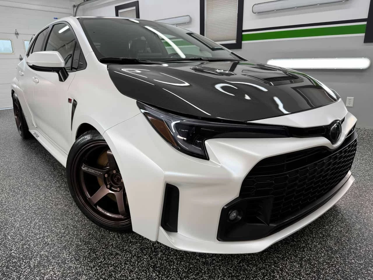 Toyota Corolla AWD * CARFAX * АВТОКРЕДИТ БЕЗ ПЪРВОНАЧАЛНА ВНОСКА*, снимка 3 - Автомобили и джипове - 56223595