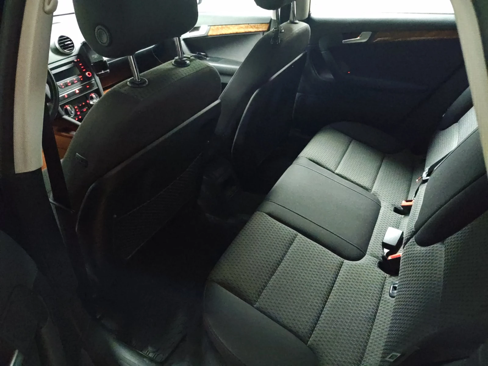 Audi A3 1.8 T QUATTRO, снимка 13 - Автомобили и джипове - 56330859