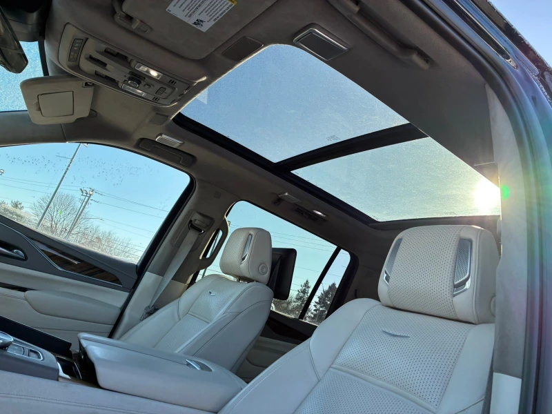 Cadillac Escalade Escalade ESV Premium Luxury Platinum * CARFAX* , снимка 17 - Автомобили и джипове - 53443316