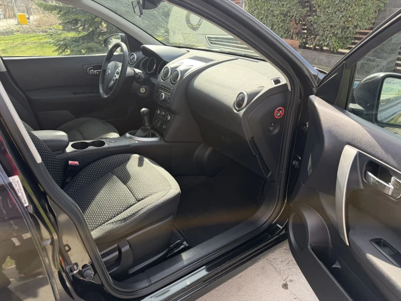 Nissan Qashqai, снимка 9 - Автомобили и джипове - 53537274