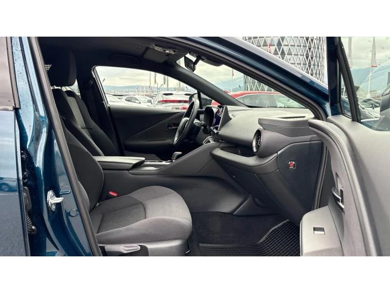 Toyota C-HR 2.0 PLUG-IN SELECTION, снимка 6 - Автомобили и джипове - 53957808