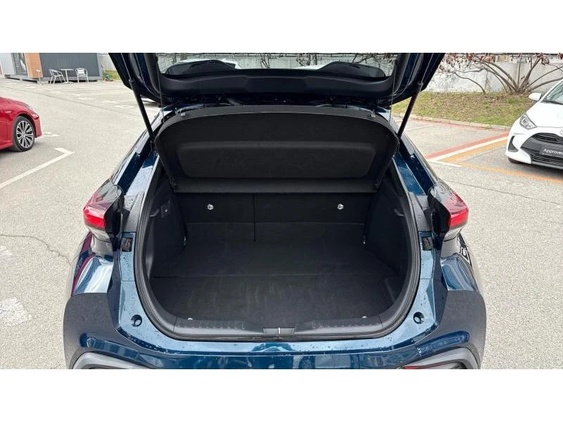 Toyota C-HR 2.0 PLUG-IN SELECTION, снимка 10 - Автомобили и джипове - 53957808