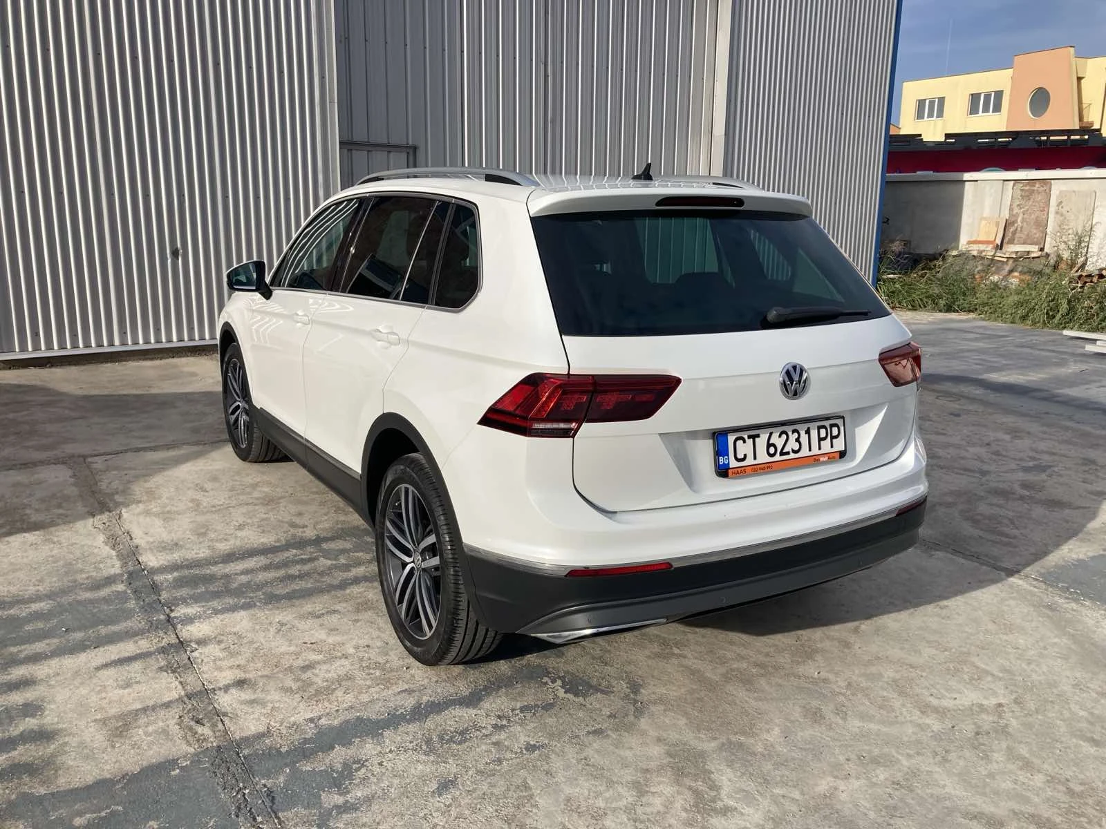 VW Tiguan 2.0 bTDI 240+ ПЕЧКА - изображение 6
