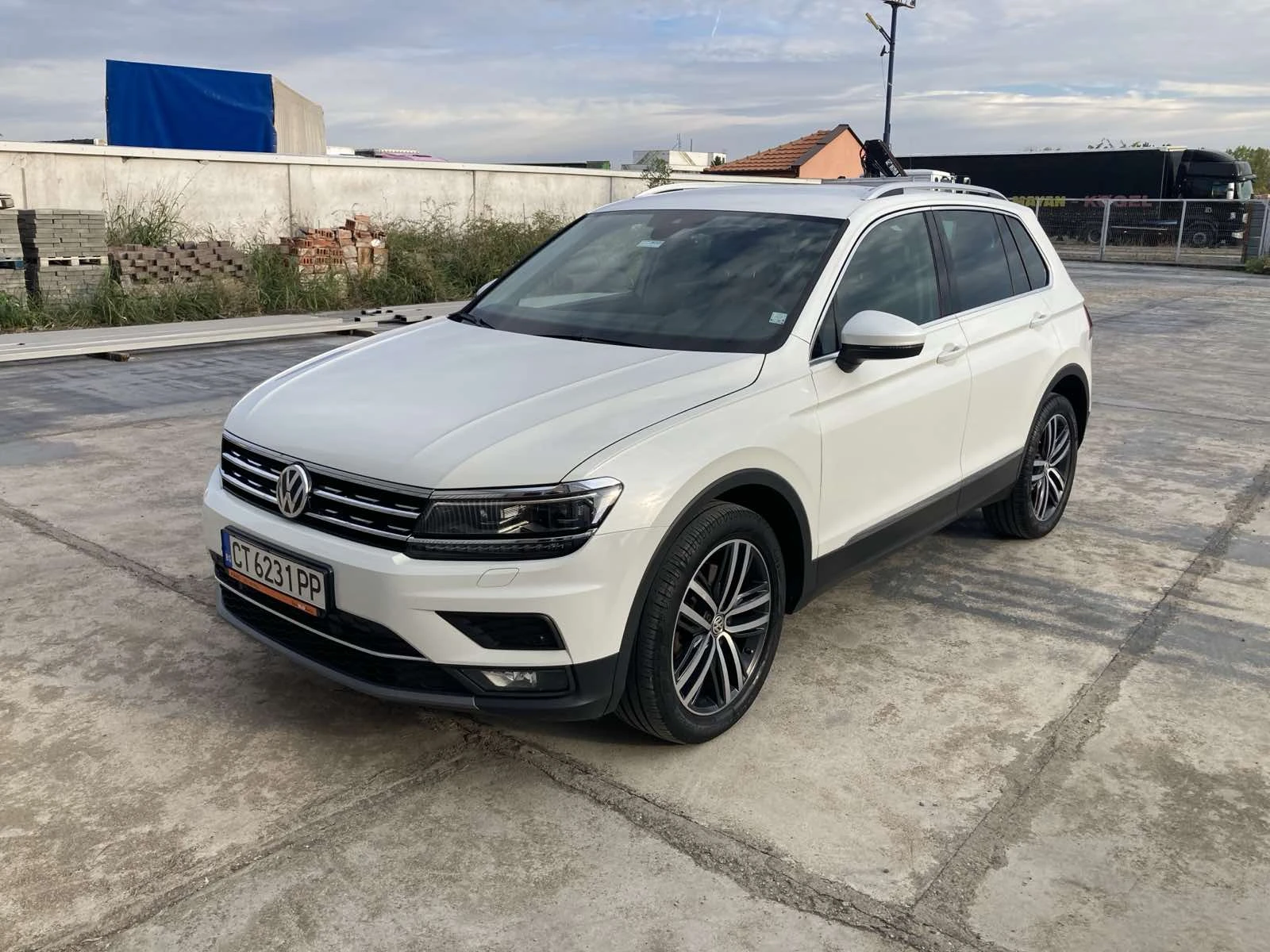 VW Tiguan 2.0 bTDI 240+ ПЕЧКА - изображение 2