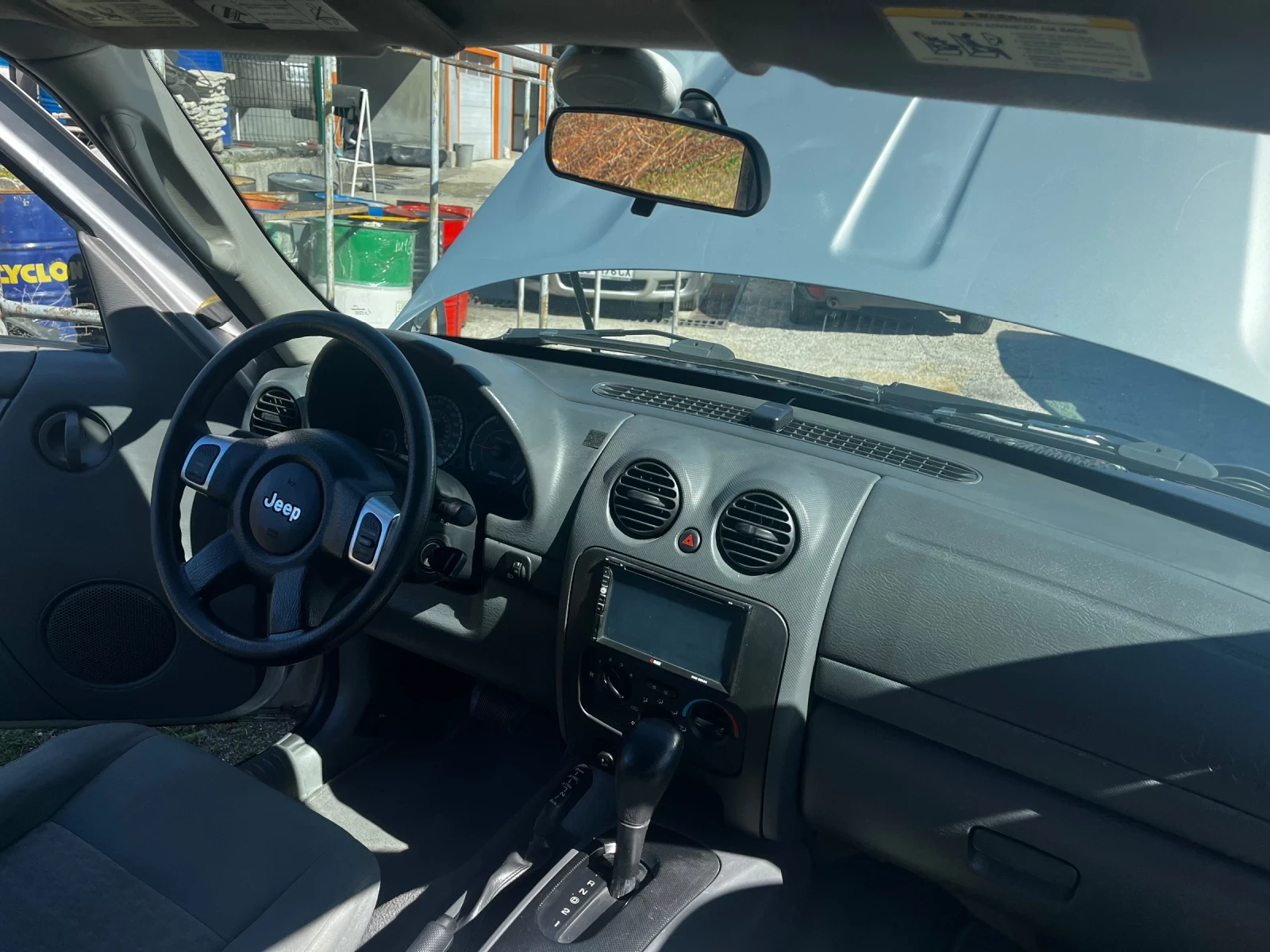 Jeep Cherokee  - изображение 6
