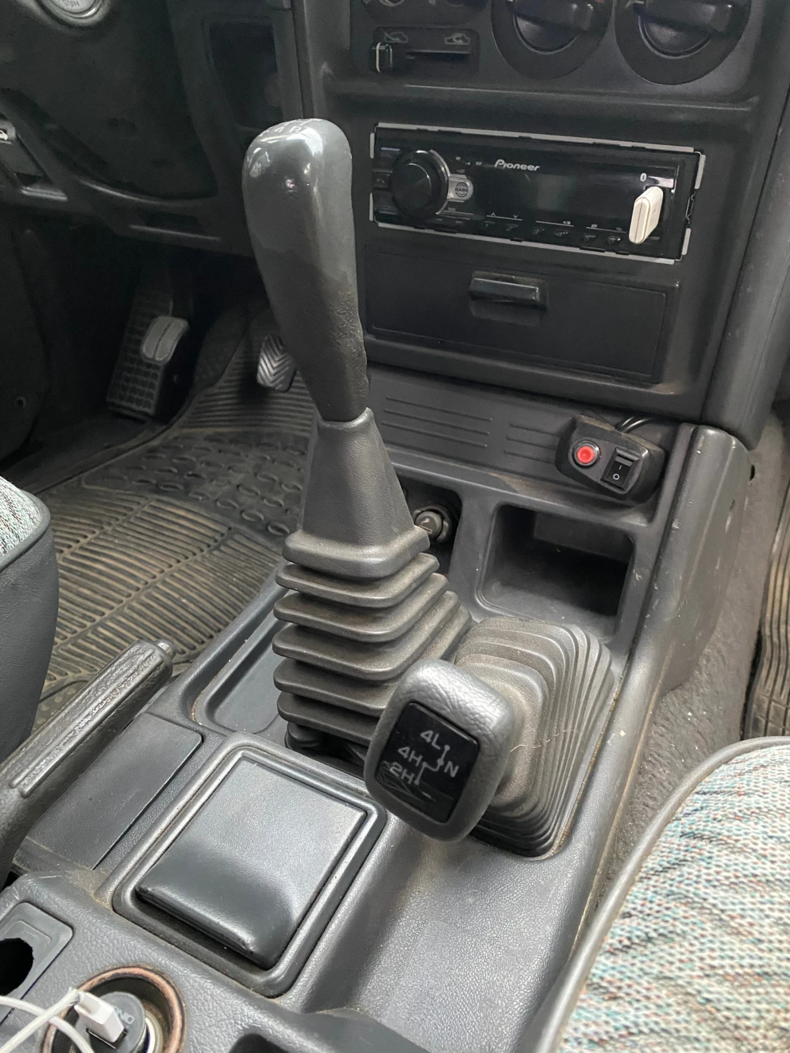 Mitsubishi Pajero 2.5 tdic - изображение 4