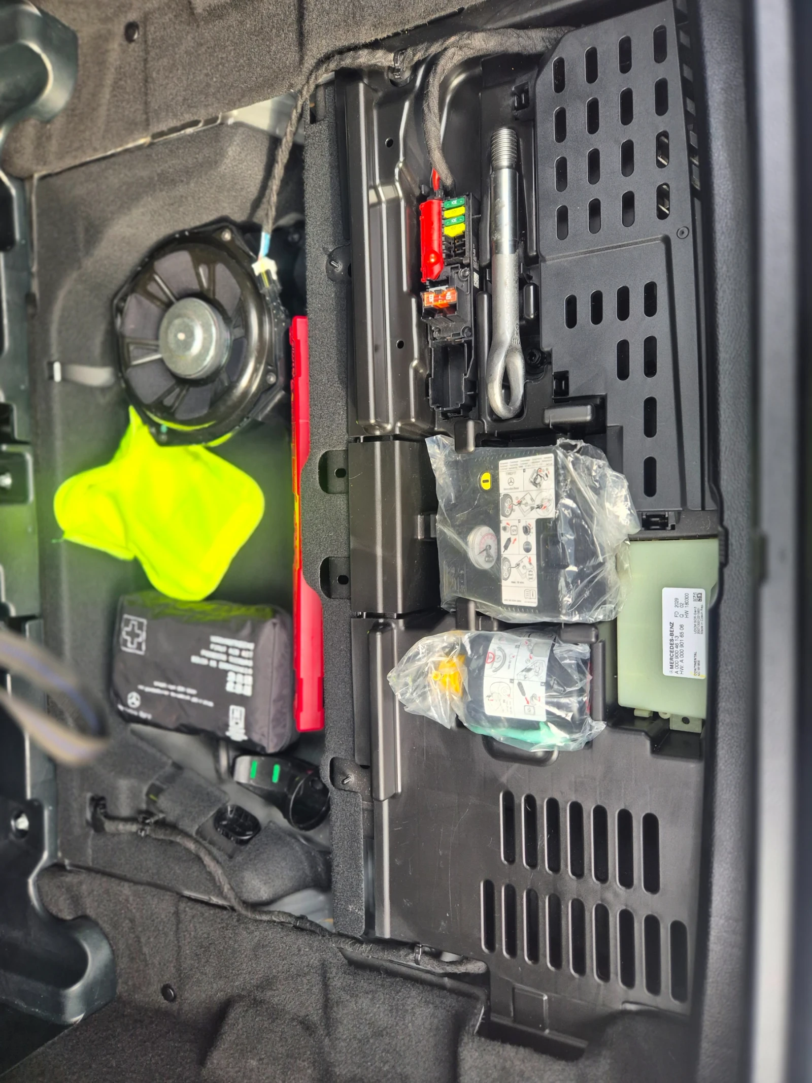 Mercedes-Benz GLB 220D/AMG - изображение 8