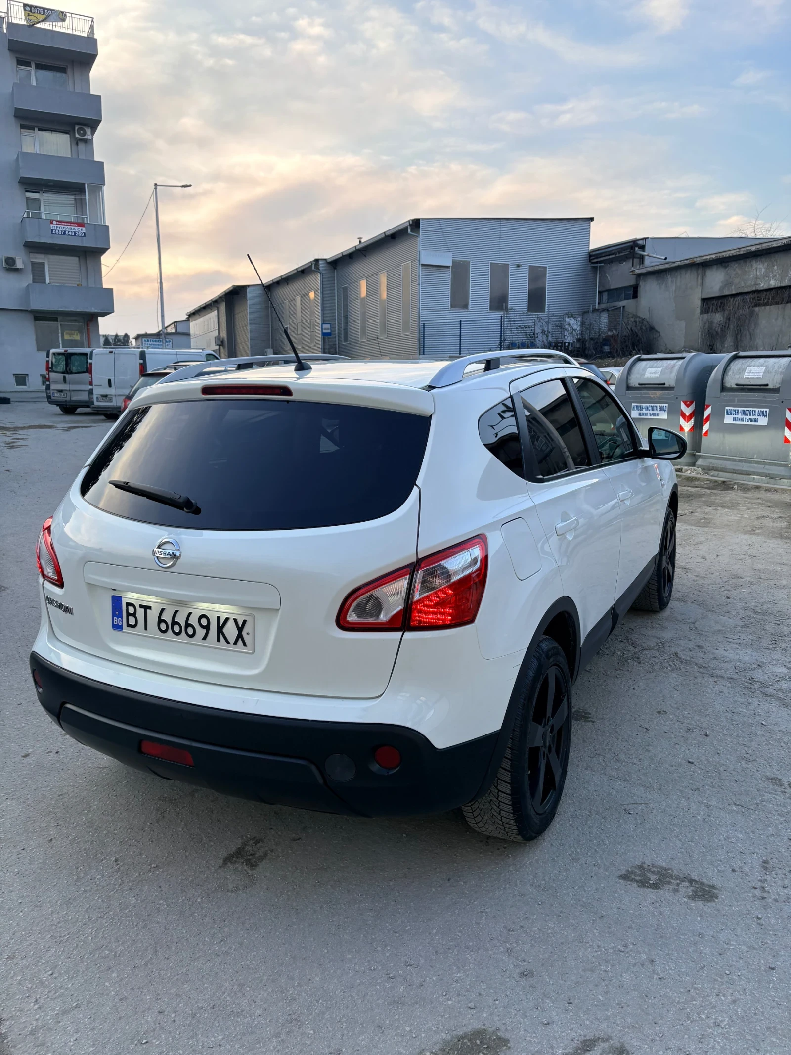 Nissan Qashqai, снимка 3 - Автомобили и джипове - 53756334