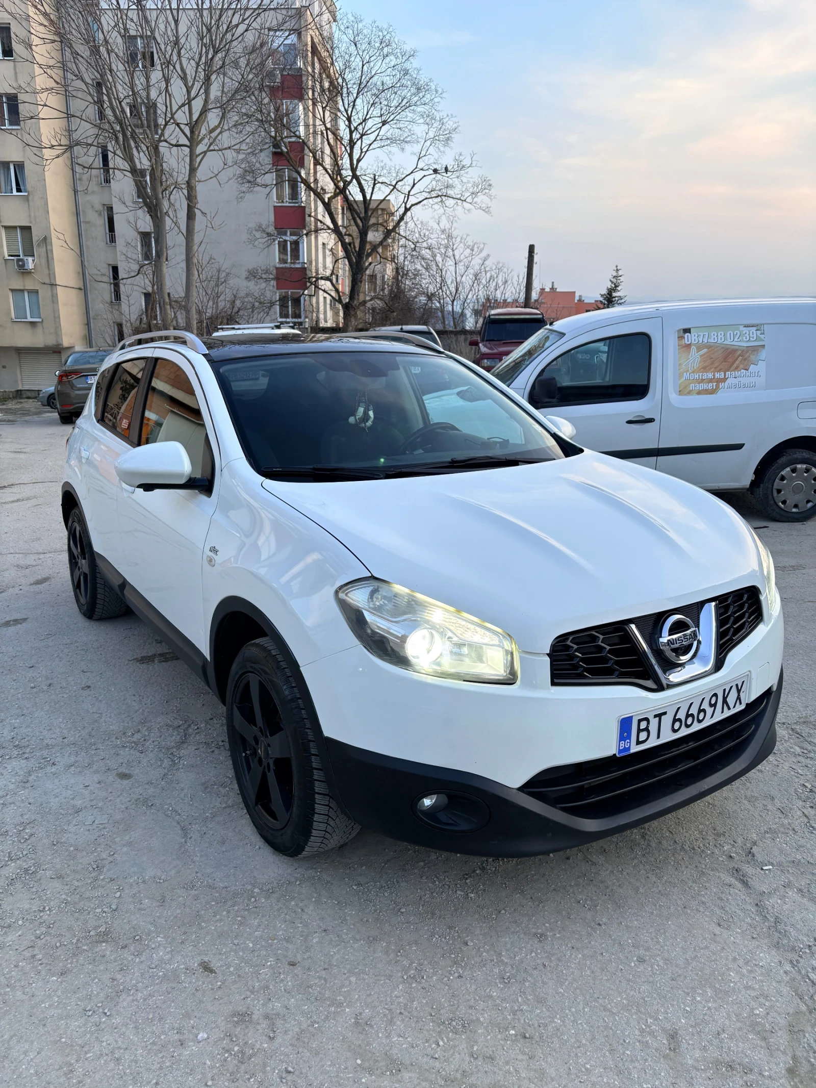 Nissan Qashqai, снимка 2 - Автомобили и джипове - 53756334