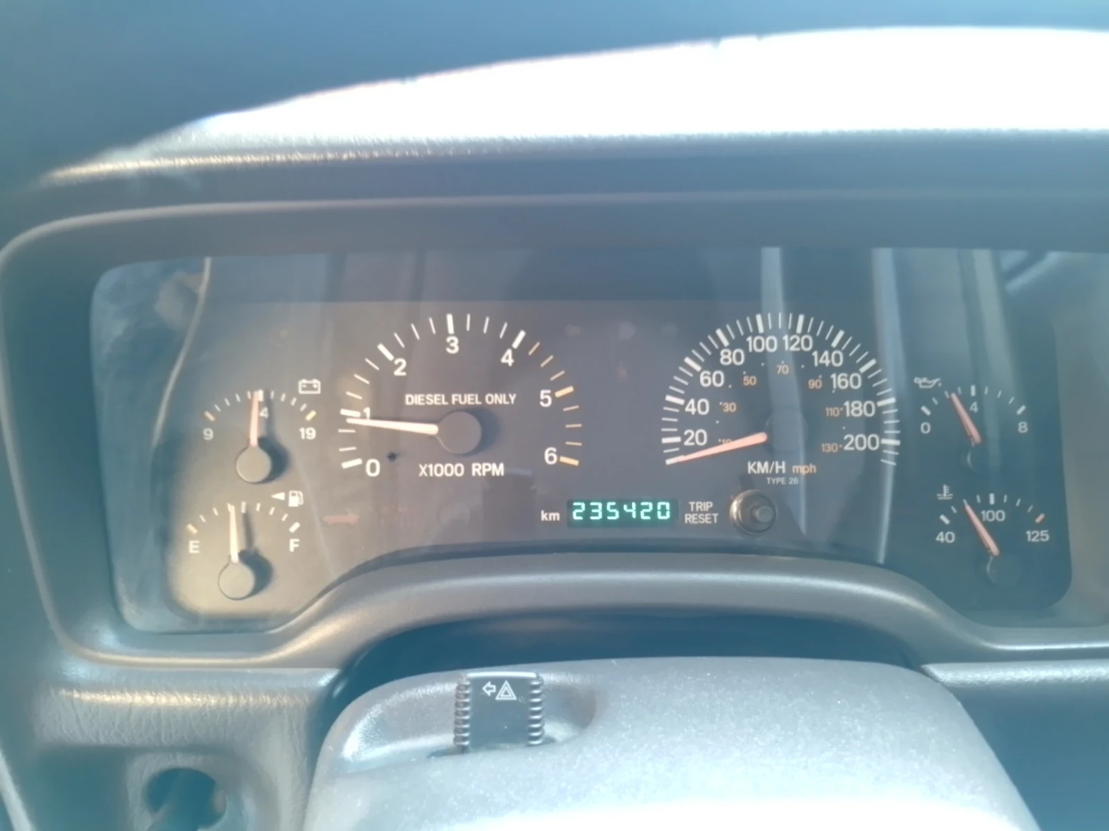 Jeep Cherokee, снимка 11 - Автомобили и джипове - 53968580