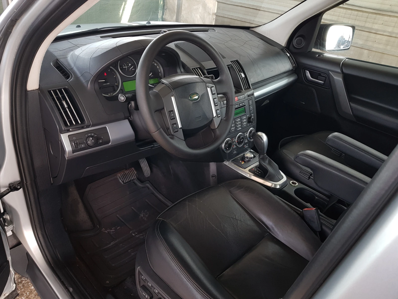 Land Rover Freelander 2.2 TD4 AWD-160 к.с. АВТОМАТИК, снимка 9 - Автомобили и джипове - 54200000