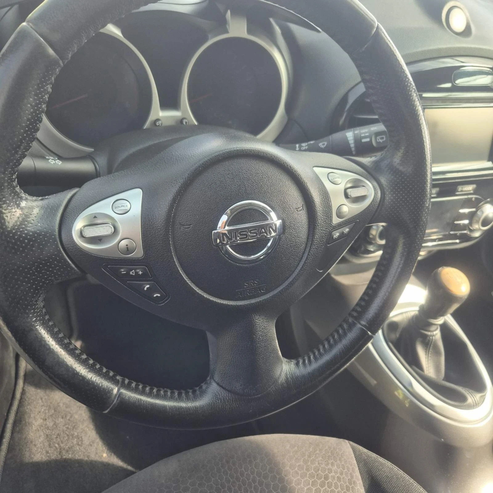 Nissan Juke, снимка 6 - Автомобили и джипове - 54655195