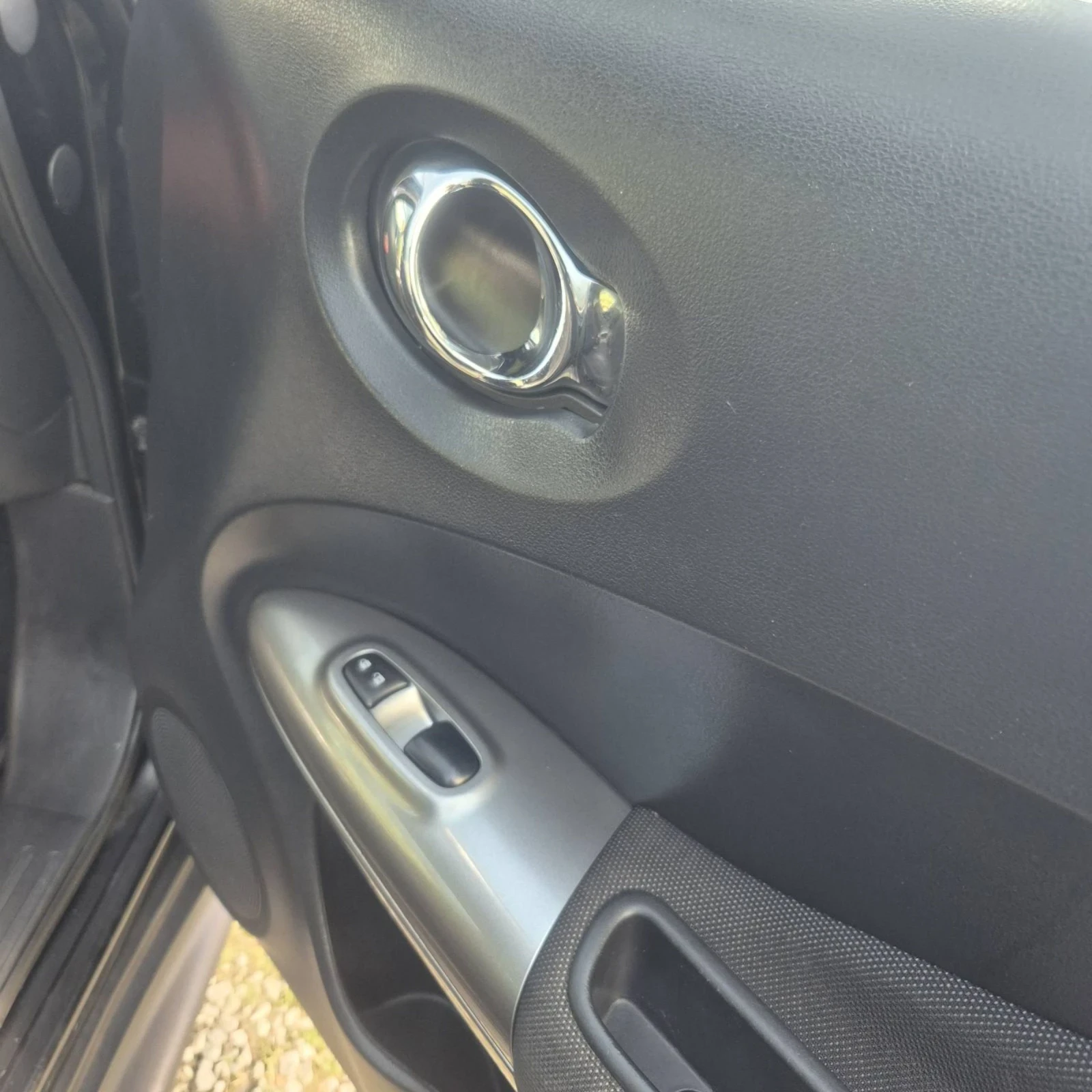 Nissan Juke, снимка 14 - Автомобили и джипове - 54655195